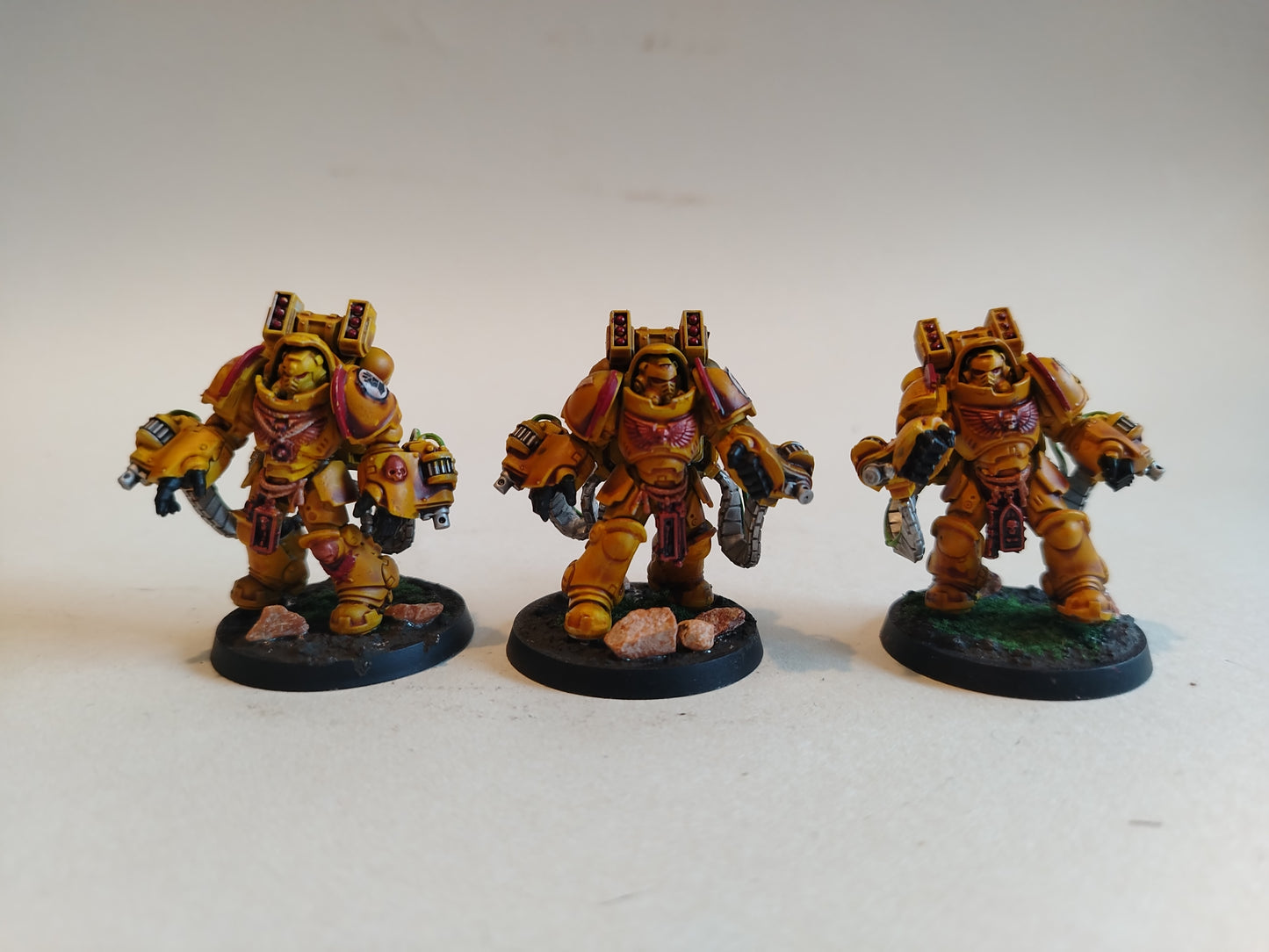 Warhammer 40K Primaris Imperial Fists Aggressors x3 (O1)