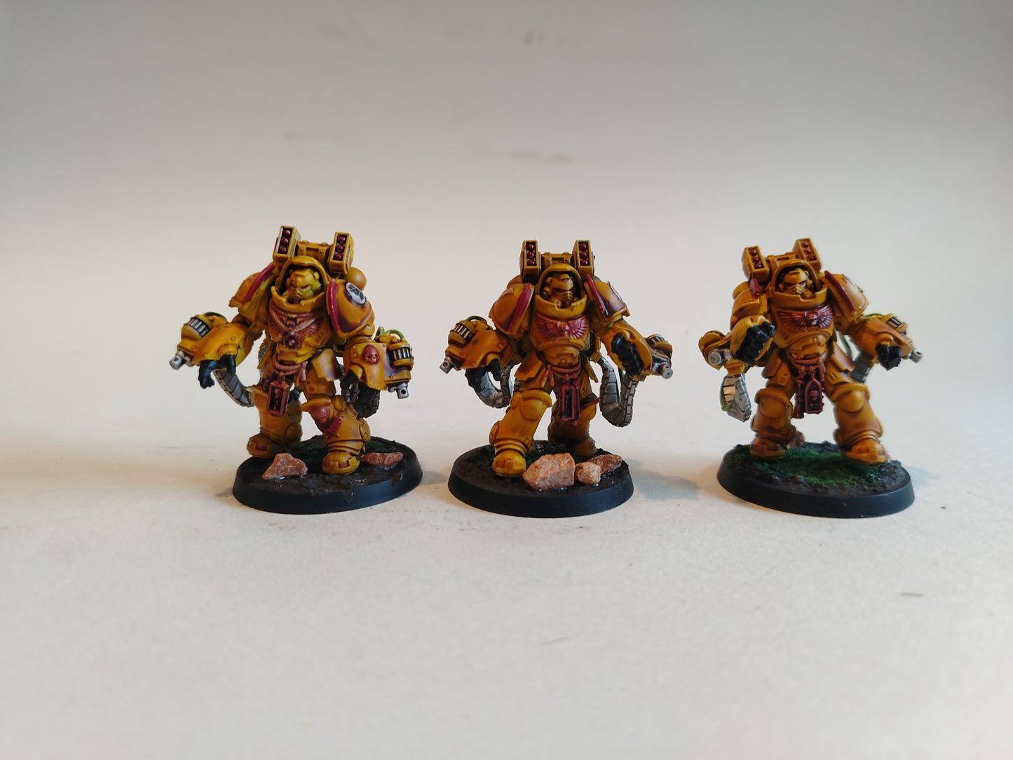 Warhammer 40K Primaris Imperial Fists Aggressors x3 (O1)